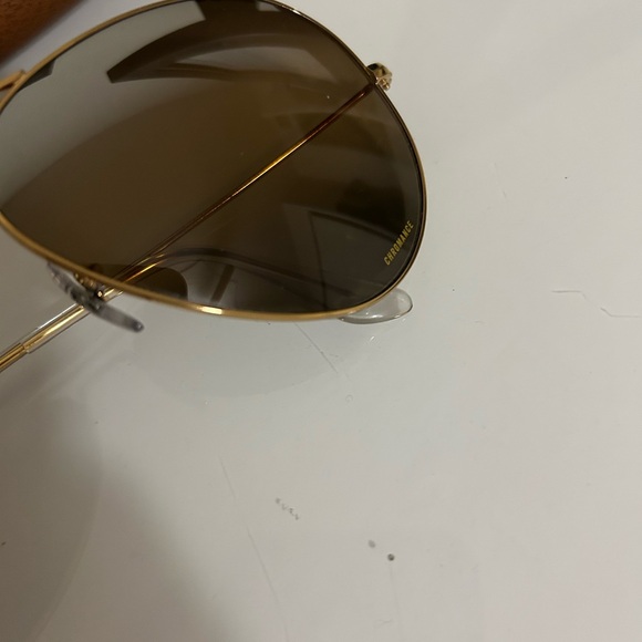 Ray-Ban Aviator - Picture 3 of 3